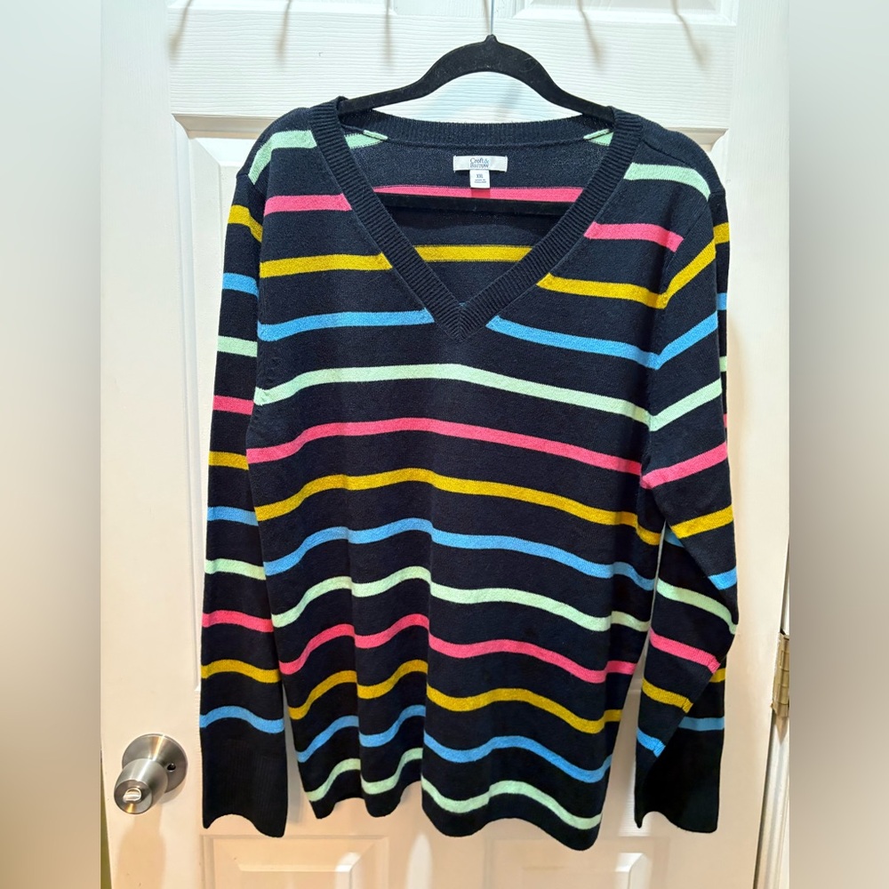 Croft and Barrow navy blue Multicolor Striped V-Neck Sweater XxL.